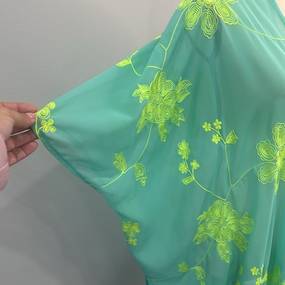 Chic Mint Floral Kimono - Picture 4 of 4